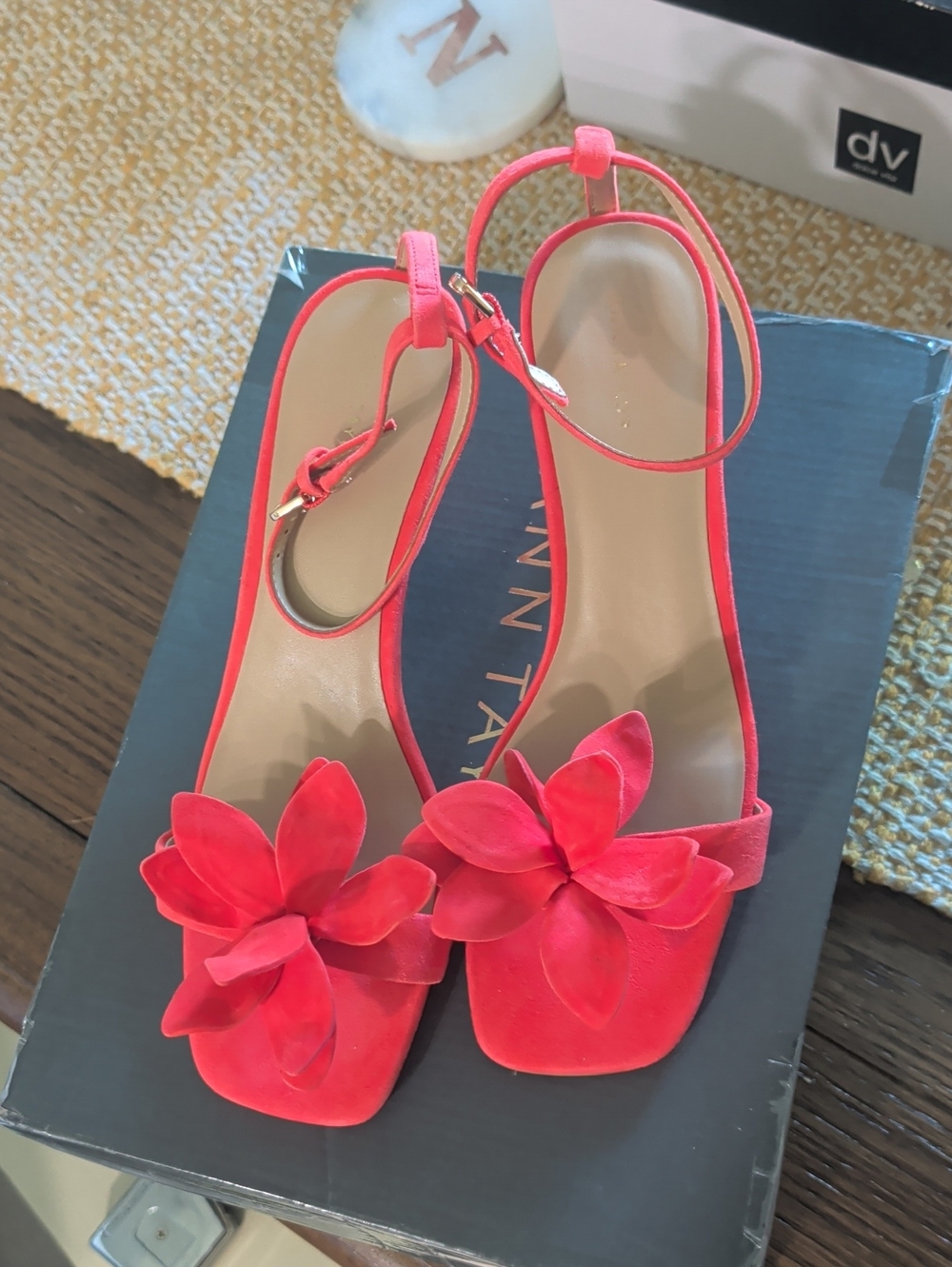 Brand New Anne Taylor Suede Sandal - Missy In Wild 🍅 Color